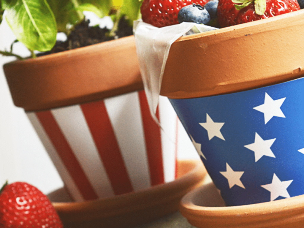 patriotic pot wrapper printables on a 2 terra cotta pots
